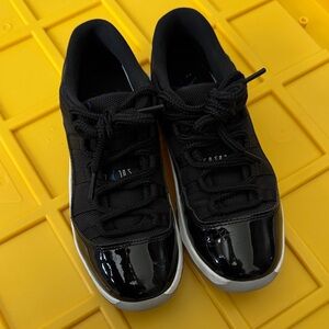 Kids Black Jordan Retro 11